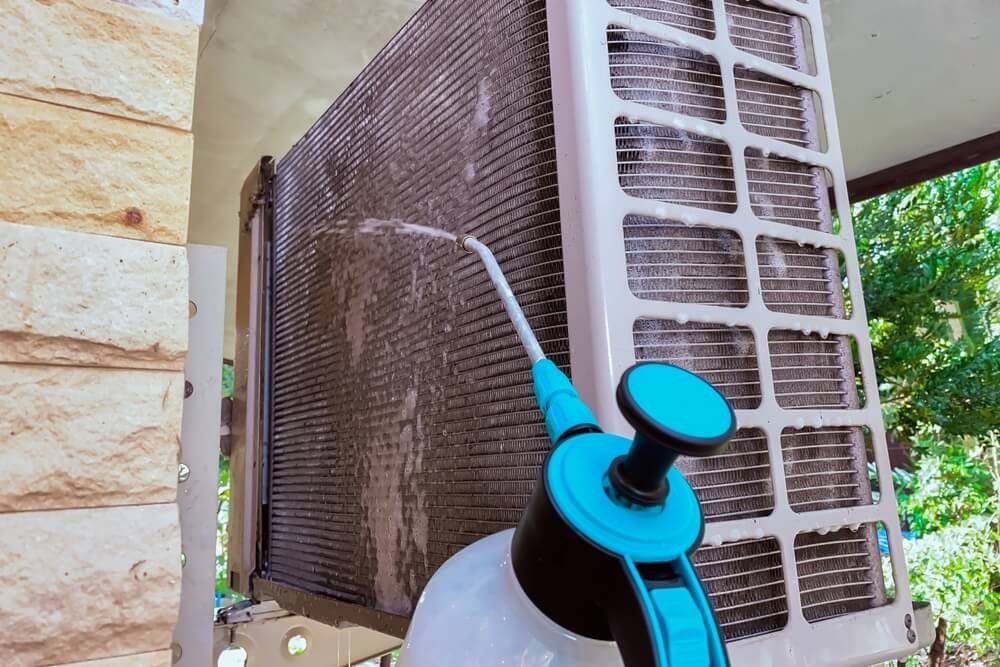 aircon outdor unit cleaning